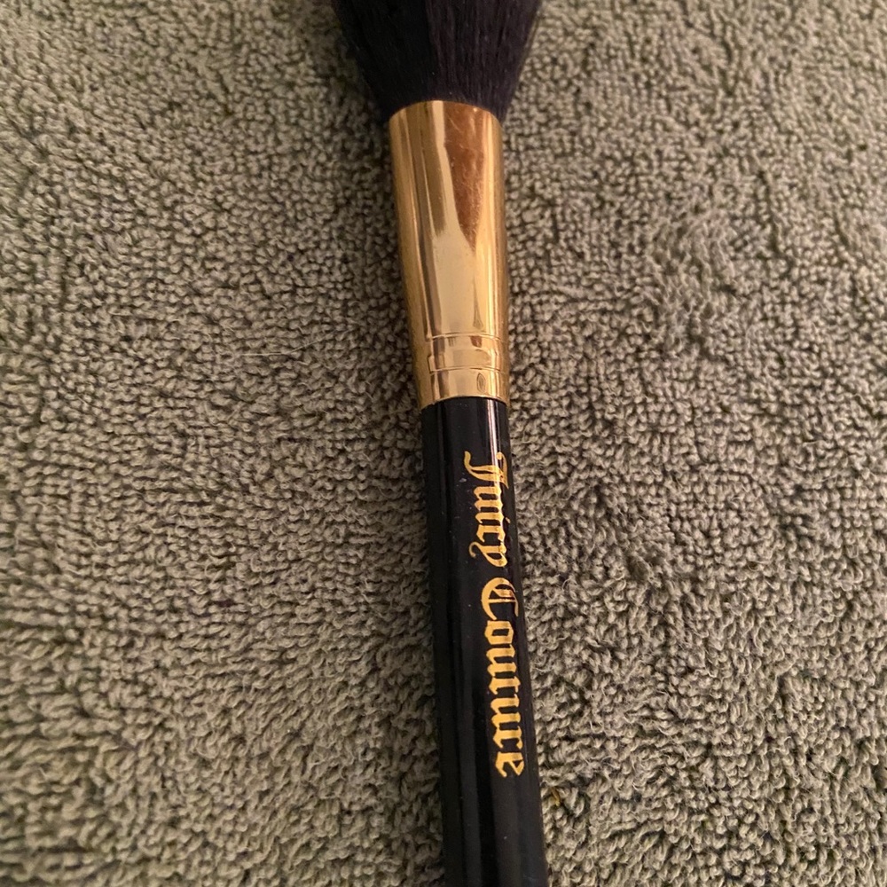 Juicy brush